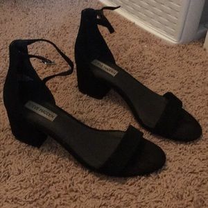 Steve Madden black 2 inch heels